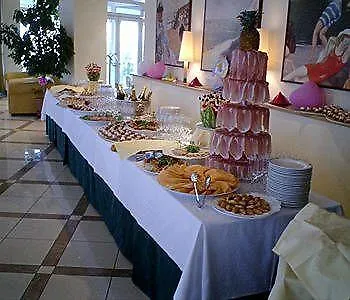 ホテル Ambasciatori 3*