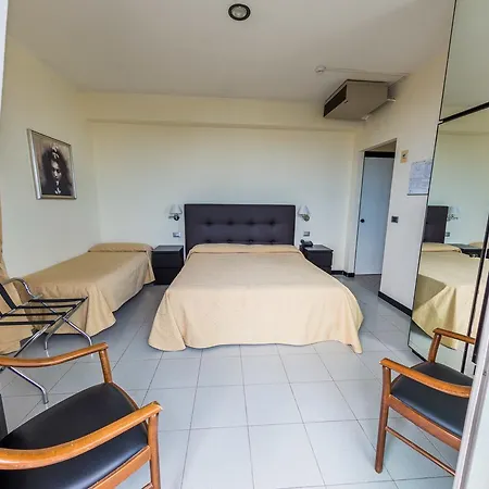 Hotel Ambasciatori 3*