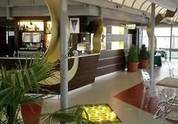 ホテル Ambasciatori ソットマリーナ